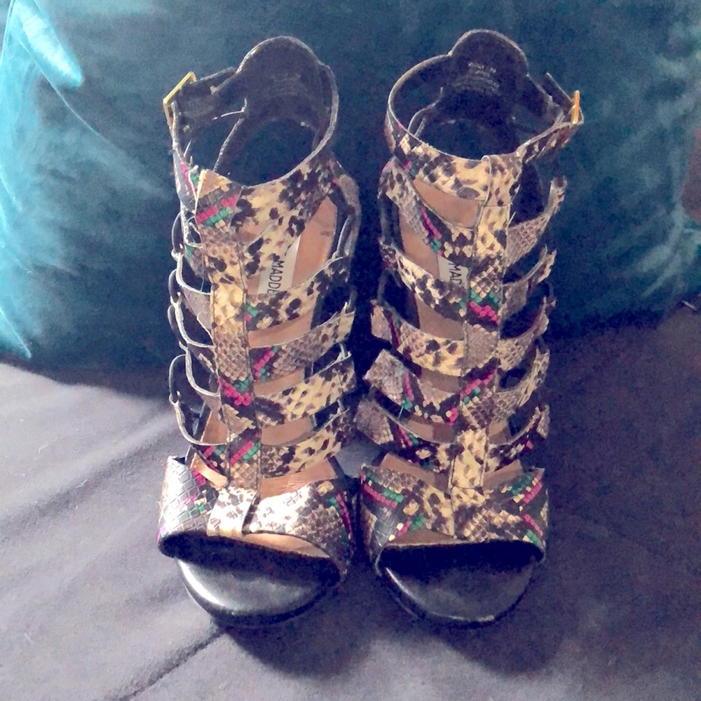 Steve Madden snake print with emerald and hot pink size 7